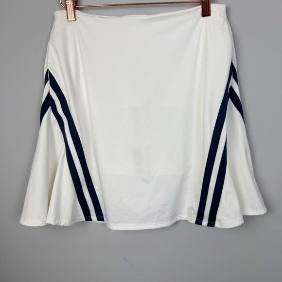 NIKE | White A-Line Dri Fit Athletic Skort Women’s Size Small - Picture 1 of 8